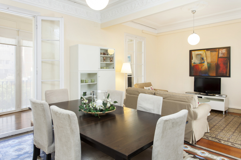 Апартаменты Barcelona Best Services — отель с удобствами в Барселоне