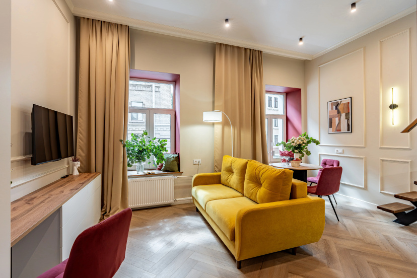 Цены на Квартира Bright Flat в Санкт-Петербурге