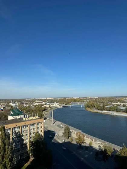 Apartamenty Sutki VIP c panoramnym vidom na reku na Urickogo 62 — отель в Пензе, Россия