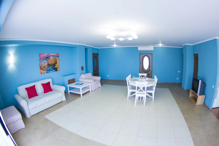 Цены на Nikolaevskij Guest House в Новороссийске