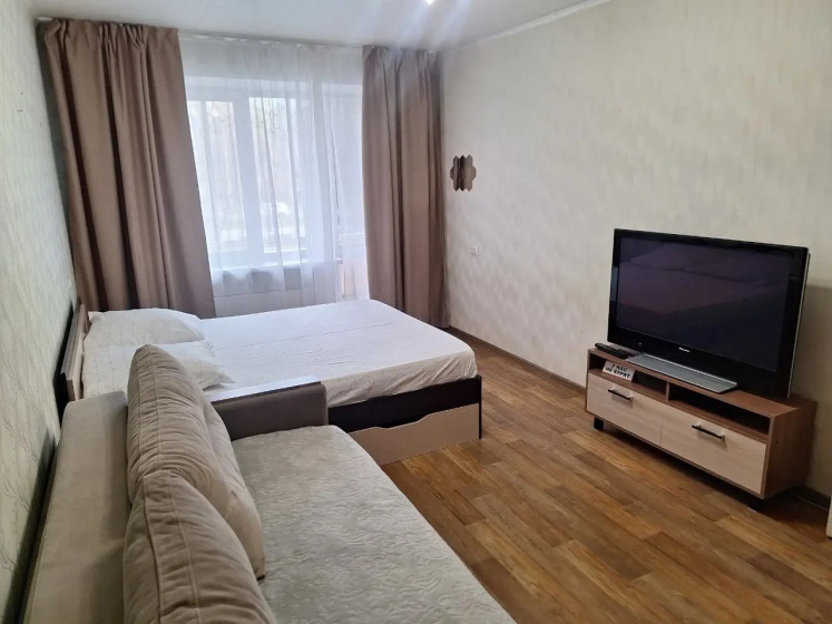 Kvartira na prospekte  Mira 72 A radom s SK Upiter i Kristall — отель в Томске, Россия