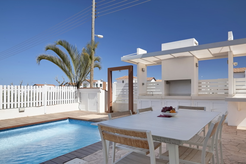 Цены на Вилла Velomar Luxury Home | 3 Bedrooms в Протарас