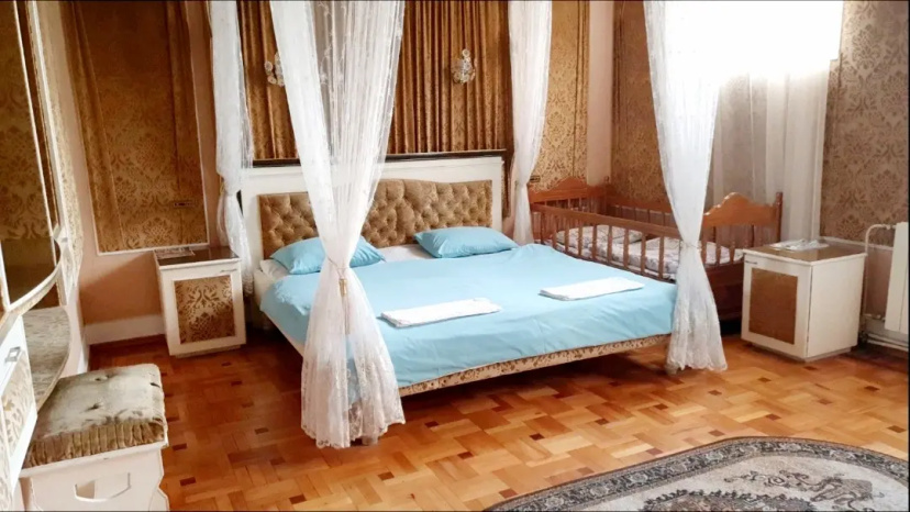 Апартаменты Classic Apartment on Kievyan — отель с удобным расположением в Ереван