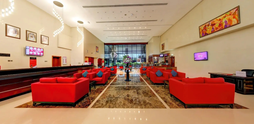 Ramada Hotel and Suites by Wyndham Ajman — отель в Аджман для деловых поездок