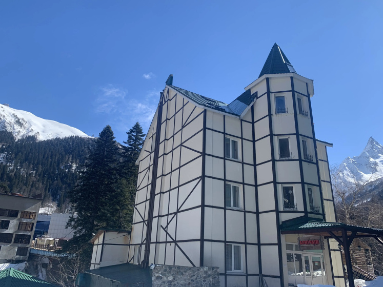Mini-otel' Arucat — отель в Домбай, Россия