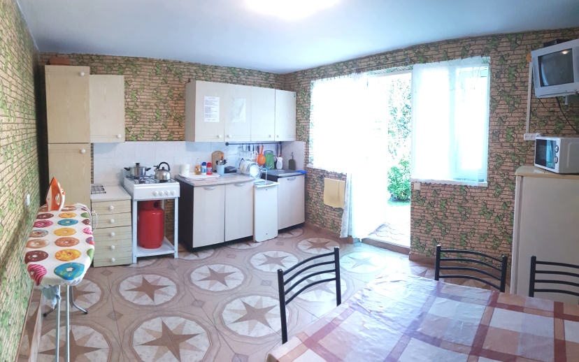 Guest House Usadba Vladimira — отель с удобным расположением в Витязево