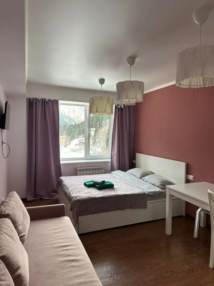 Apartamenty Uutnaa Studia v Samom Centre Dombaa — отель с удобным расположением в Домбай