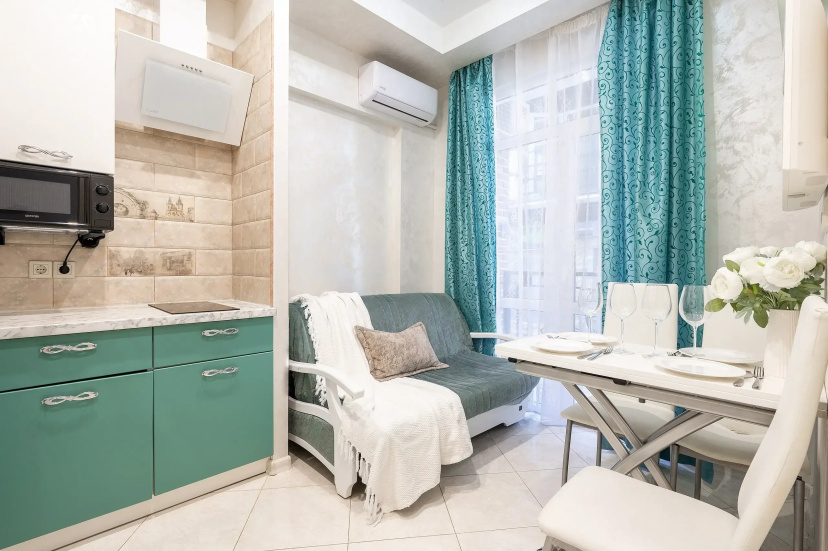 Цены на Апартаменты Red Apartments Арт Лайт Гельман в Сириусе