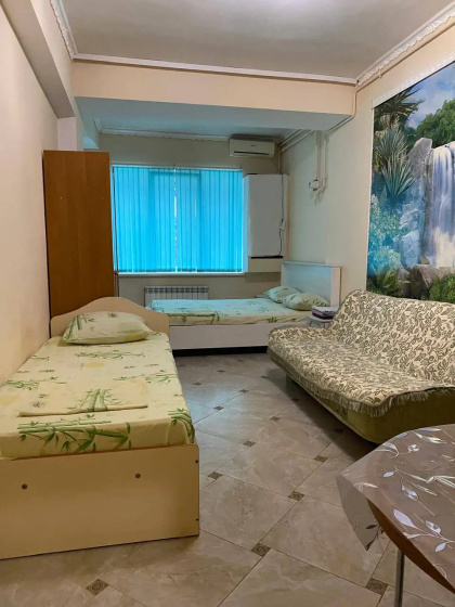 Цены на Квартира с сан узлом на этаже в Ялта