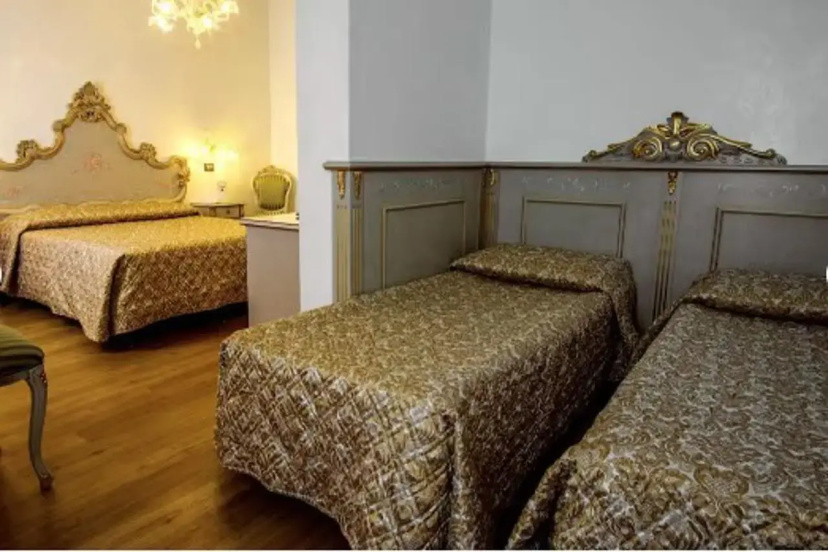 Hotel Carlton on the Grand Canal — забронировать отель в Венеции