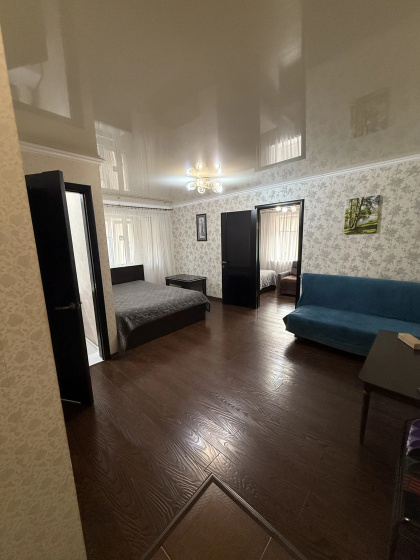 Apartamenty Vmestitel'naa dvuska na prospekte Lenina — забронировать отель в Нальчике