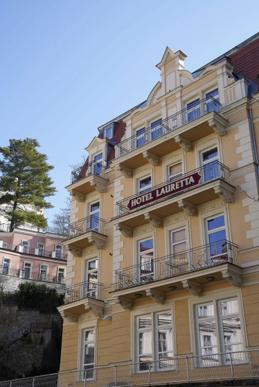 Otel' Villa Lauretta — отель рядом с интересными местами в Карловых Варах