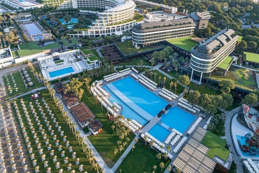 Сравните цены на Resort Voyage Belek Golf & Spa Hotel в Белеке