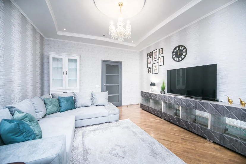 Apartamenty 3h komnatnye Karla Marksa 25 Centr — забронировать отель в Минске