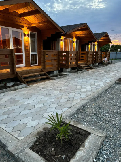 Gostevoj dom Mayak Village — комфортный отель в Сухуми