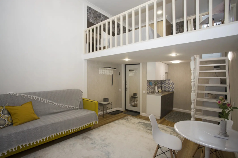 Апартаменты LOFT & HOME 4 — отель с удобным расположением в Санкт-Петербурге