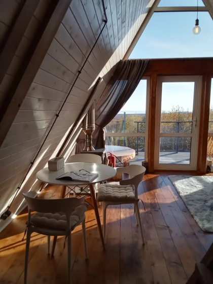 Castnyj dom A-Frame u gory Sobolinaa — отель с удобным расположением в Байкальск