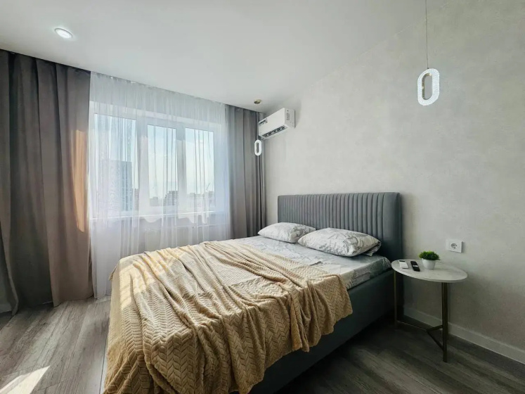 Квартира LikeHome на Братьев Хусаиновых 6 — отель с удобным расположением в Оренбург