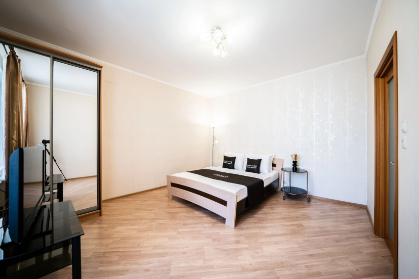 Квартира Inndays Apartments Кораблестроителей 34 — забронировать отель в Санкт-Петербурге