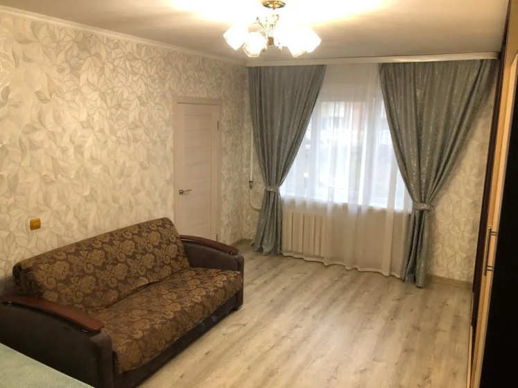 Цены на Квартира Уютна в Тихом Районе Города в Южно-Сахалинске