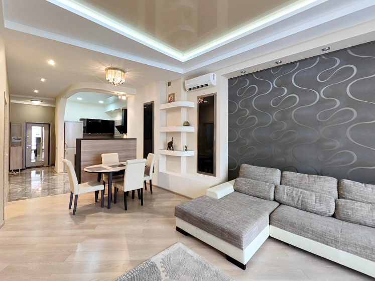 Apartamenty Evrotreska s vidom na more — комфортный отель в Геленджике