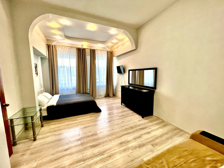 Апартаменты SpbStay с 4 спальнями на Казанской 35 до 14 человек — отель в Санкт-Петербурге, Россия