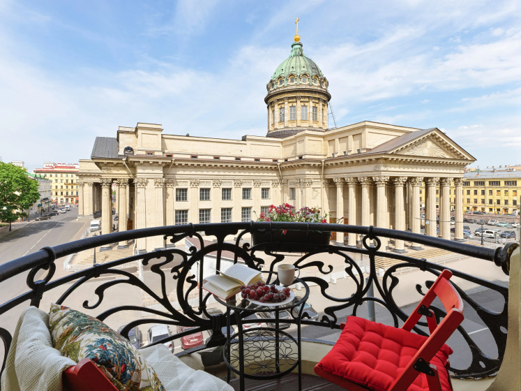 Апартаменты Minin Apartments с видом на Казанский собор 120 кв.м. — отзывы гостей и цены