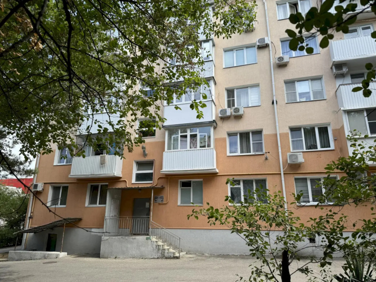 Квартира 076 2-к с Видом на Горы и Балконом - 15 мин до Моря — отель с удобным расположением в Геленджике