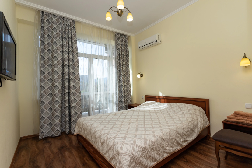 Квартира Atlant Shine-2 — отель с удобствами в Алушта