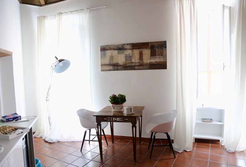 Into the Heart of Rome Apartments — отель в Риме, Италия