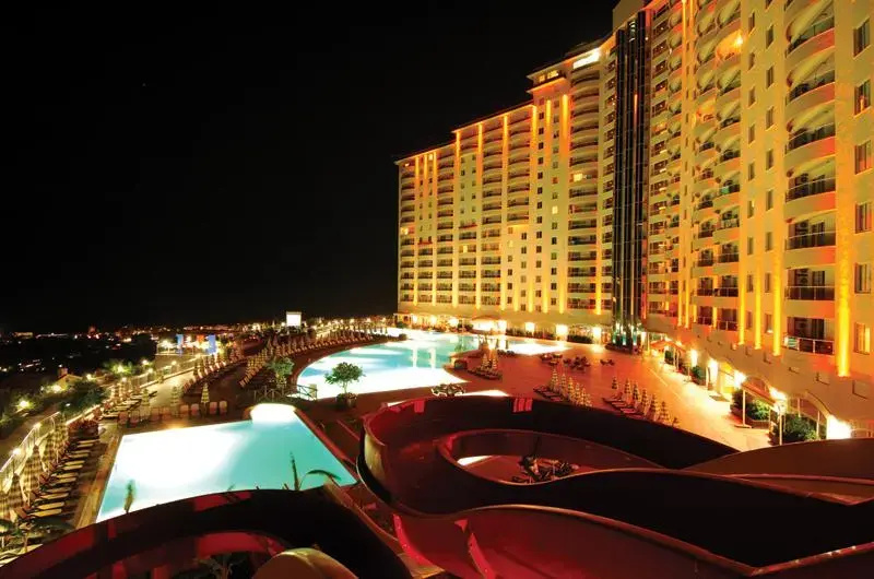 GoldCity SM With Private Pool Villa — комфортный отель в Аланье