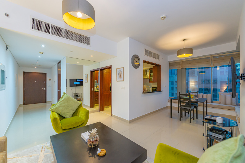 Marco Polo - 2 BR with Burj Khalifa View - 5 min to Dubai Mall — забронировать отель в Дубае