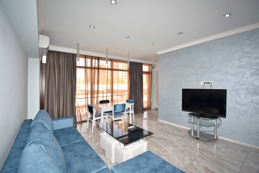 Апартаменты RentInnYerevan 106 Nalbandyan Street — отель с удобствами в Ереван