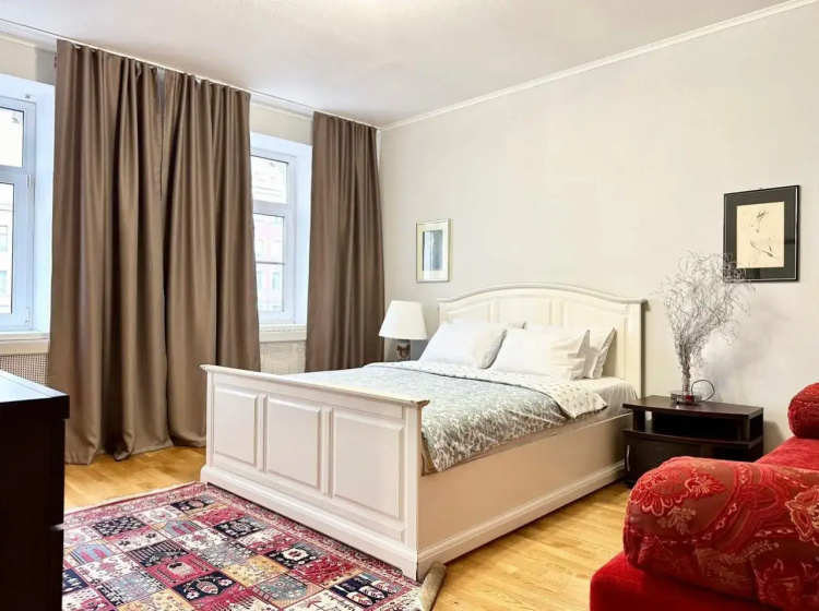 Цены на Апартаменты SpbStay с Видом на Канал Грибоедова в Санкт-Петербурге