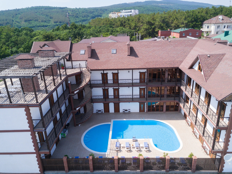 Kurortnyj otel' Villa Laguna — забронировать отель в Геленджике
