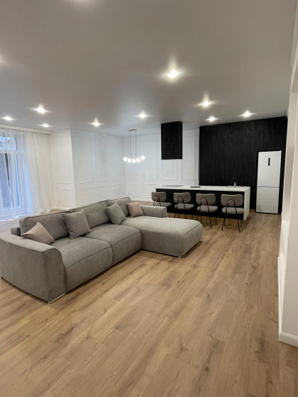 Apartamenty 4 Komnatnaa Kvartira na Gagarina — забронировать отель в Зеленоградске