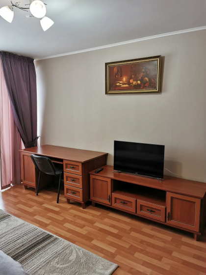 Kvartira 1-k v samom centre s vidom na skver — отель в Костанае, Казахстан