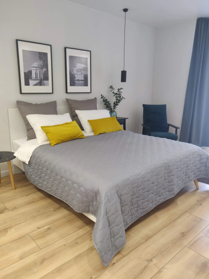 Цены на Kvartira Apartamenty s dizajnerskim remontom в Ярославле