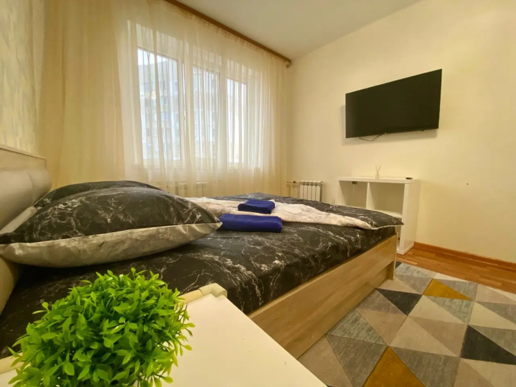 Apartamenty dvuhkomnatnye v central'nom rajone goroda Kursk — отель в Курске, Россия