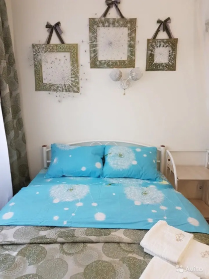 Apartamenty Kartira-Studia Posutocno — забронировать отель в Кирове