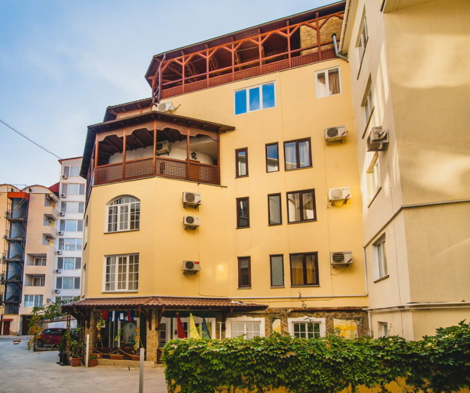 Цены на Divo Guest House near sea в Ялта