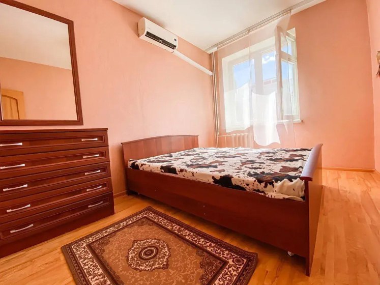 Квартира на Софьи Перовской, 48/1 — забронировать отель в Уфе