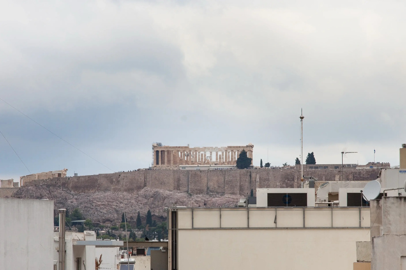 Апартаменты Bohemian Beauty In Neos Kosmos With Amazing Acropolis View — отель с удобствами в Афины