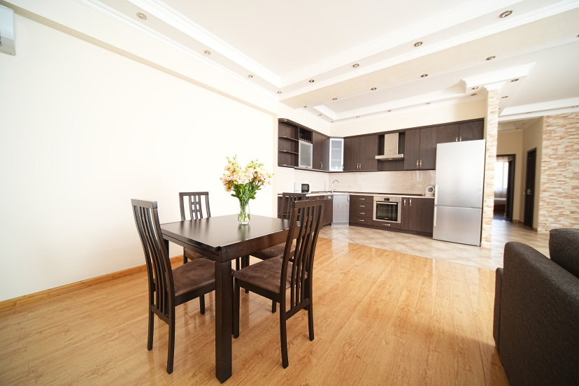 Квартира Ararat View Luхury Suite by Sweet Home — забронировать отель в Ереван