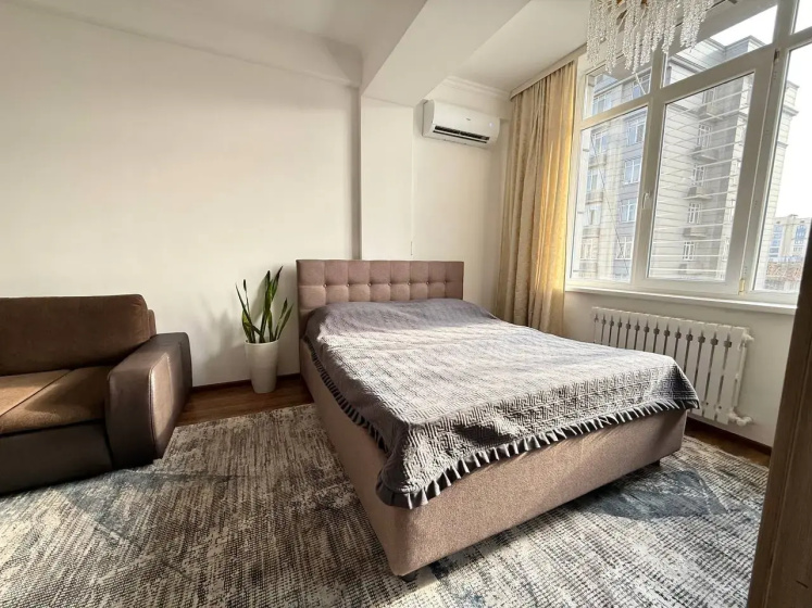 Цены на Kvartira Uutnyj apartament v Biskeke na Umetalieva 113 в Бишкек