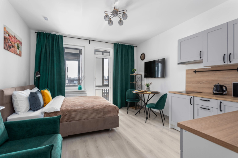 Квартира Студия с Балконом и Видом на Город Moderna Flat Status — отель с удобствами в Санкт-Петербурге