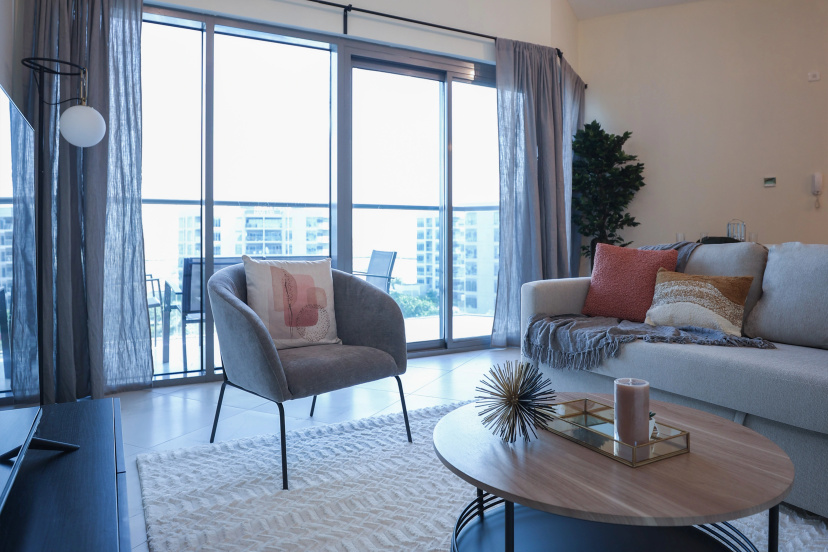 Elite LUX Holiday Homes - Cozy & Modern 1BR in Dubai South — отзывы гостей и цены