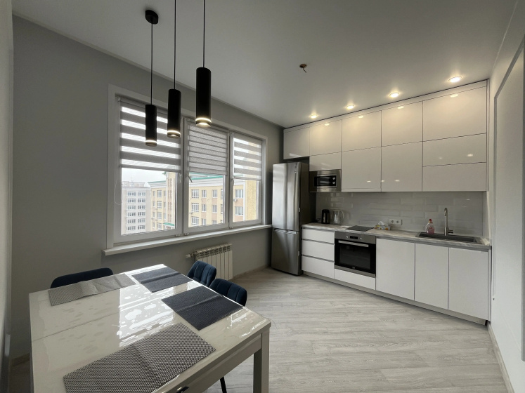 Apartamenty Golubika na Pritomskom radom s Kadetskim ucilisem, LDK i Moskovskoj plosad'u na 16 etaze na Pritomskom 31/1 — отель с удобным расположением в Кемерове