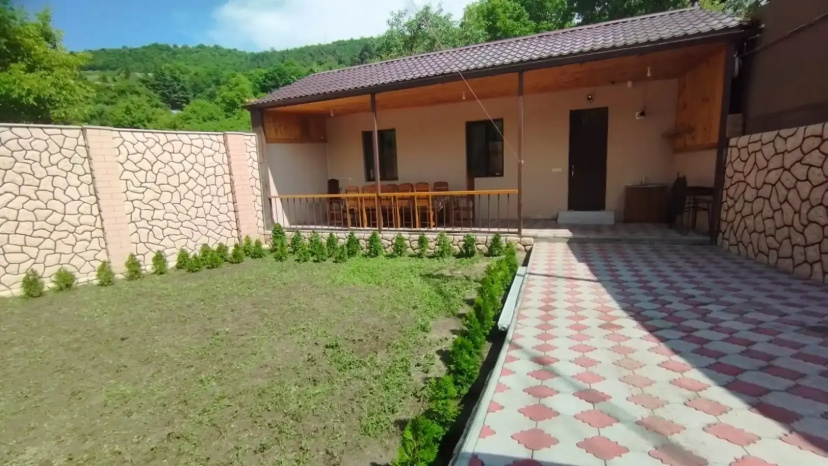 Villa Sharm Dilijan — отель с удобным расположением в Дилижан