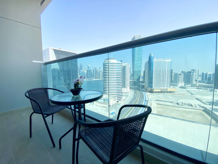Апартаменты Studio | Burj khalifa & Lake view | Business Bay — забронировать отель в Дубае